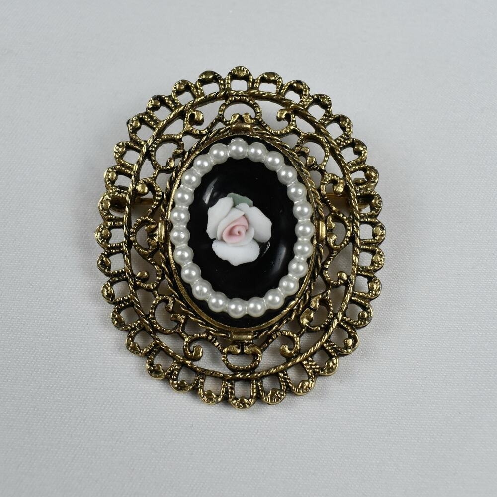 Vintage Victorian Style Cameo Brooch Pin Gold Tone Floral Pearl Regency Preppy